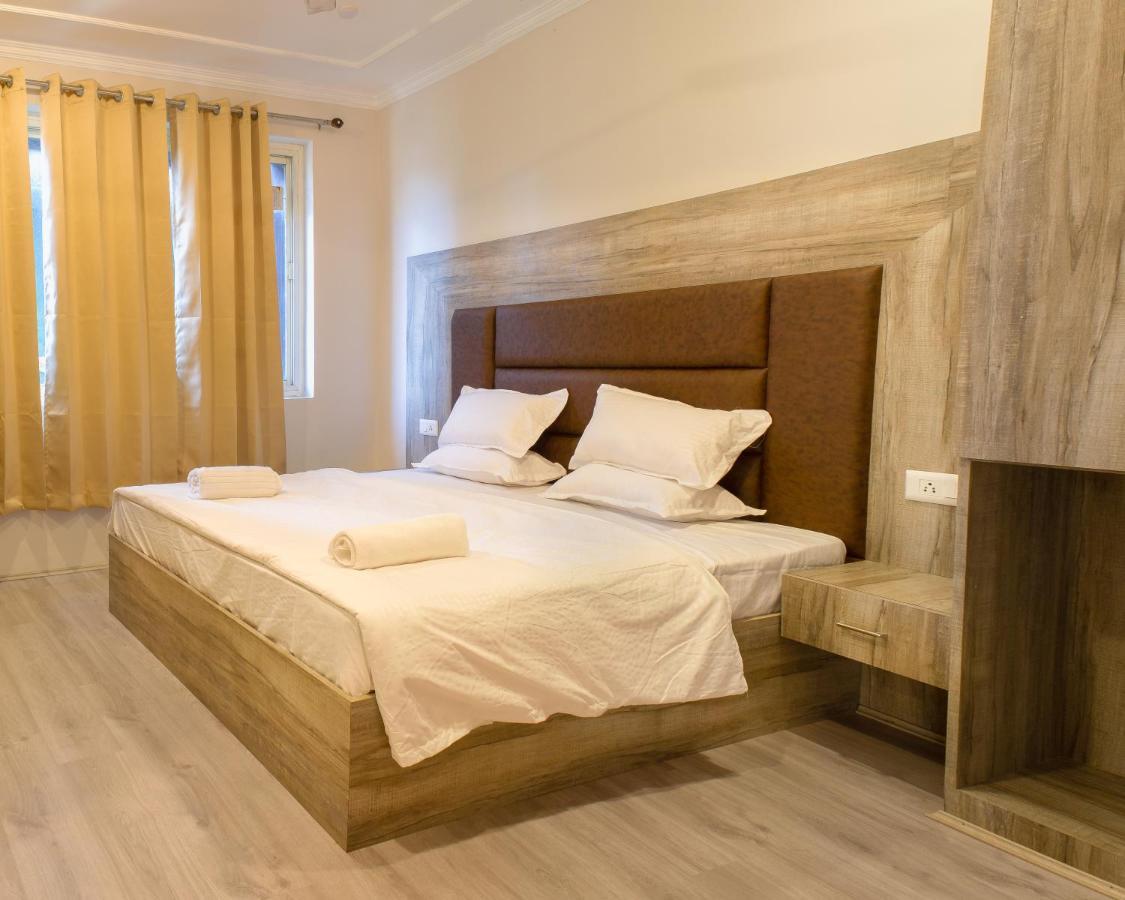 World Residences Srīnagar Buitenkant foto